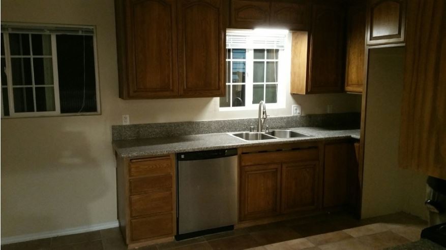 Building Photo - 532 Porter St