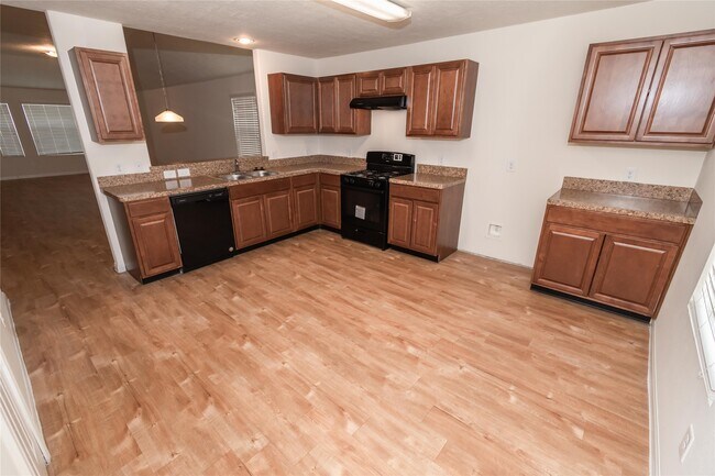 Building Photo - 2434 Sailors Way
