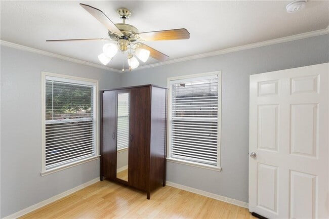 Building Photo - 74 Julius St