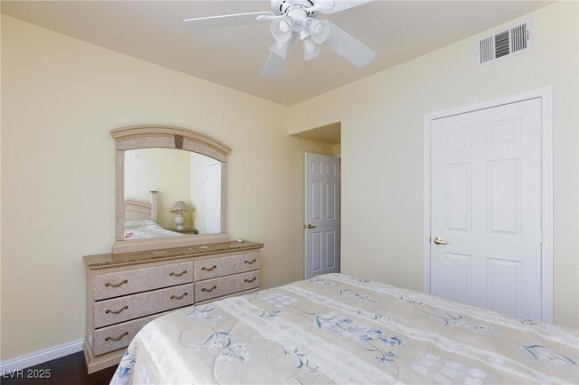 Building Photo - 7185 S Durango Dr