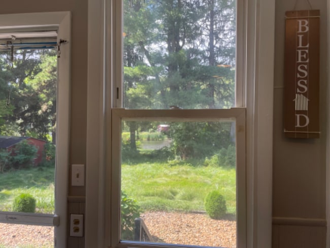 Building Photo - 1 Ware