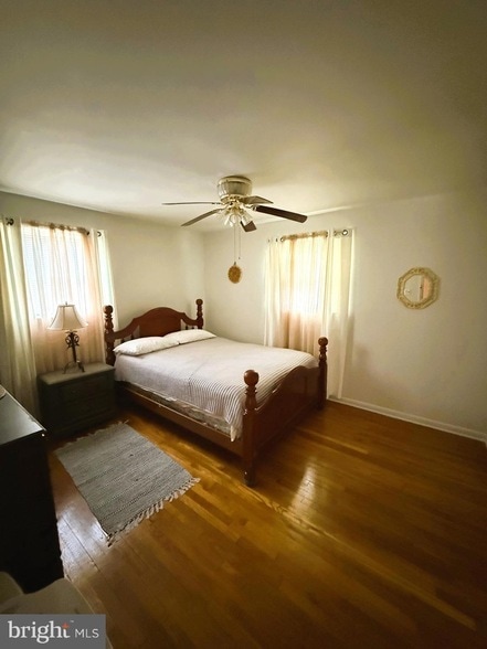 Building Photo - 13 Thomas Dr