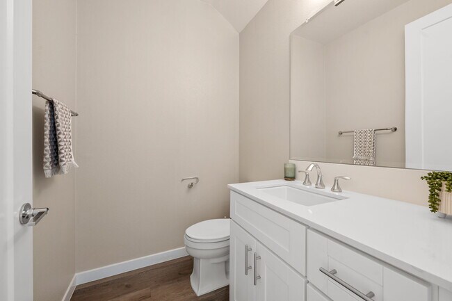 Building Photo - 4374 Paxton Pl