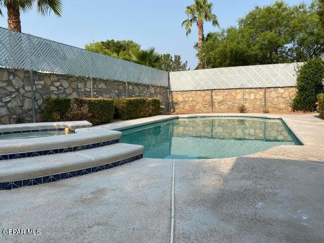 Building Photo - 11528 Bobby Fuller Dr