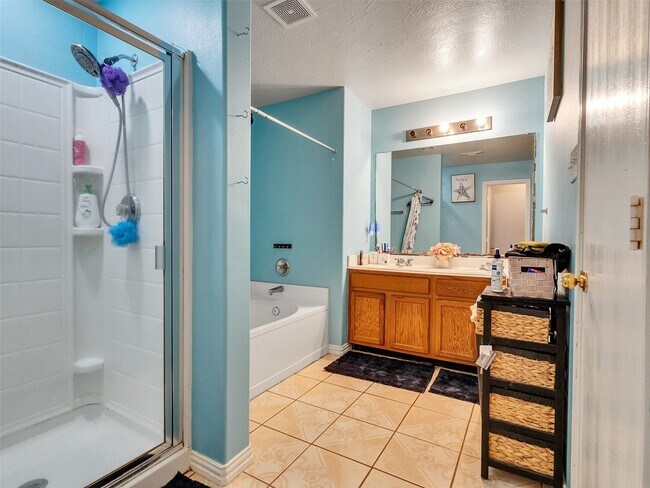 Building Photo - 502 Danbury Park Ln