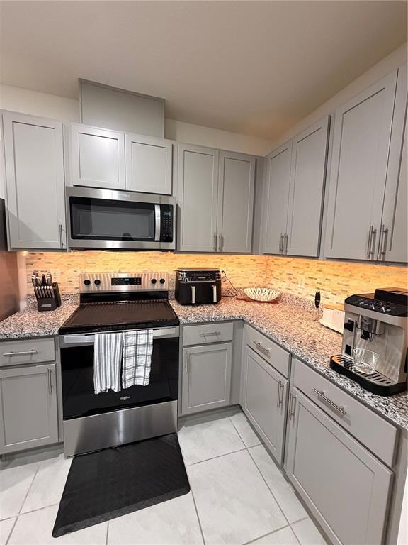 Building Photo - 404 Preston Cv Dr