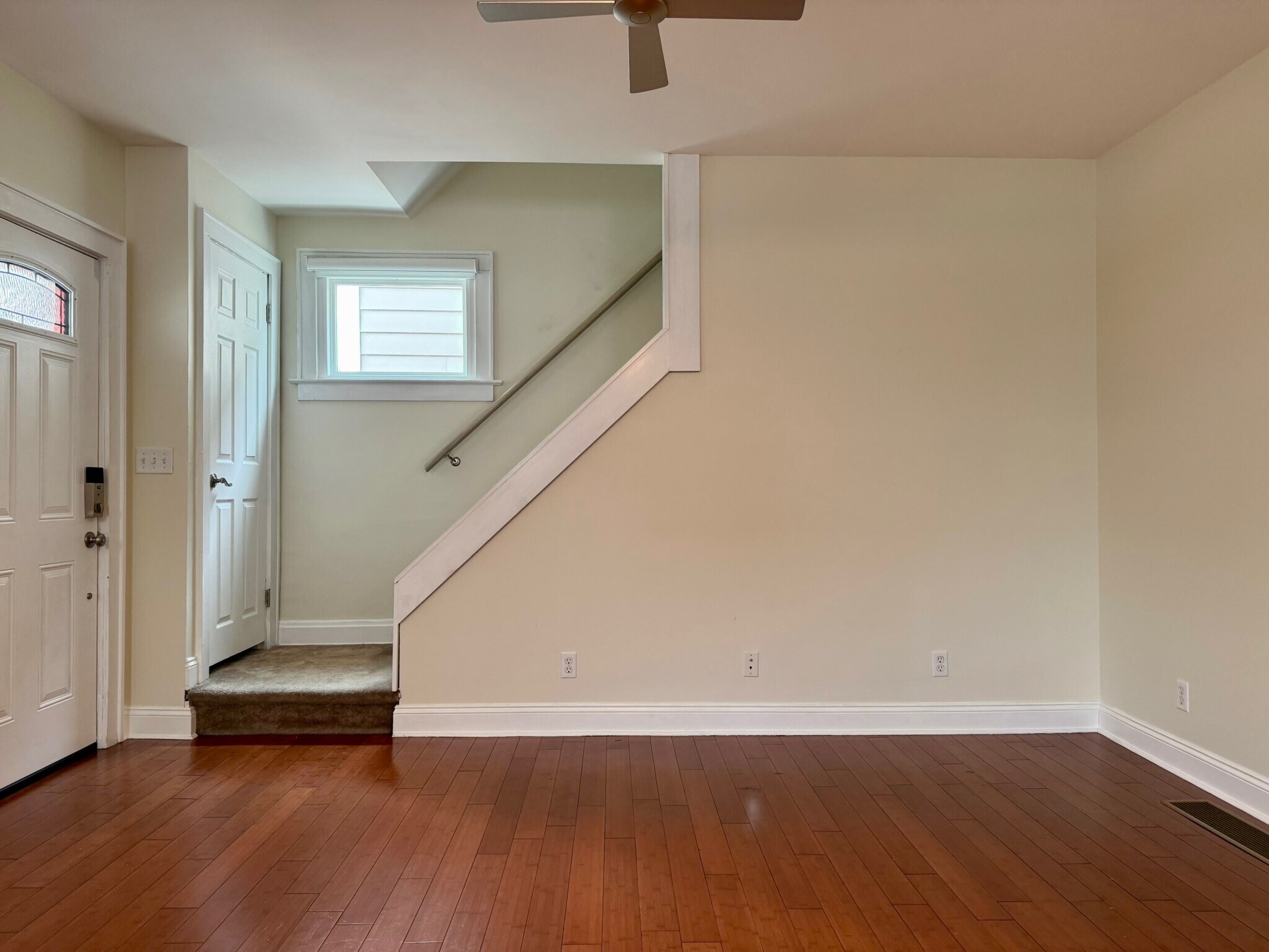 Building Photo - 402 Southwood Ave