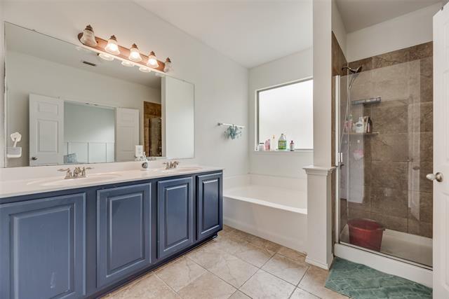 Building Photo - 15704 Ringdove Ct