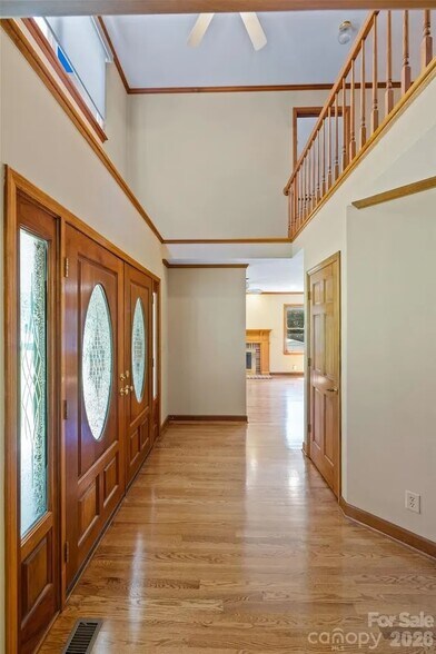 Building Photo - 3010 Eaker Dr