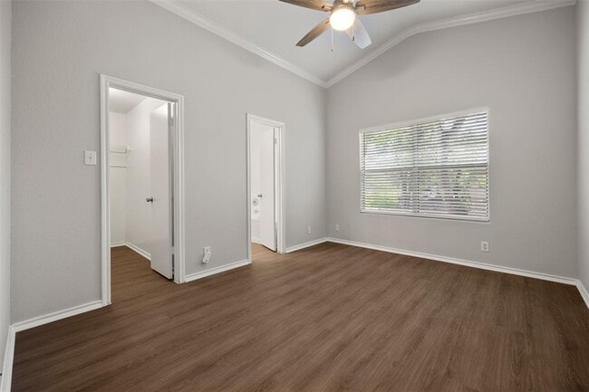 Building Photo - 16702 Shipshaw River Dr