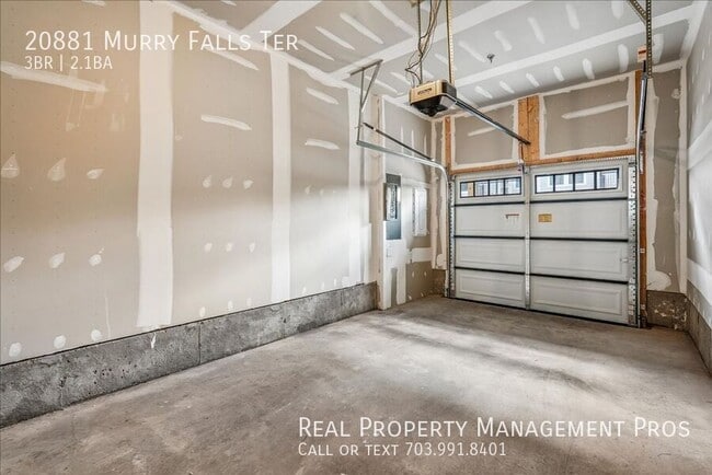 Building Photo - 20881 Murry Falls Ter