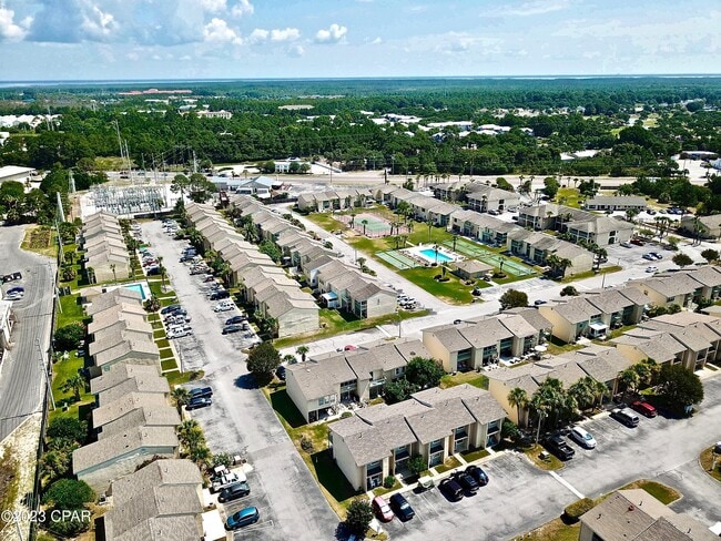 Building Photo - 191 White Sandy Dr