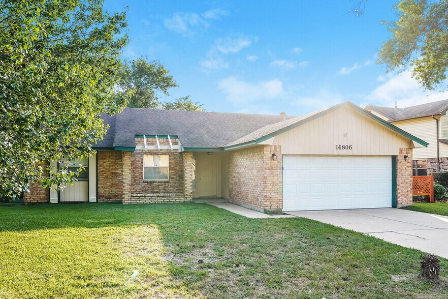 Building Photo - 14806 Chasemont Dr