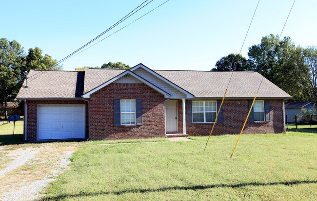 Primary Photo - 546 Carter Ln