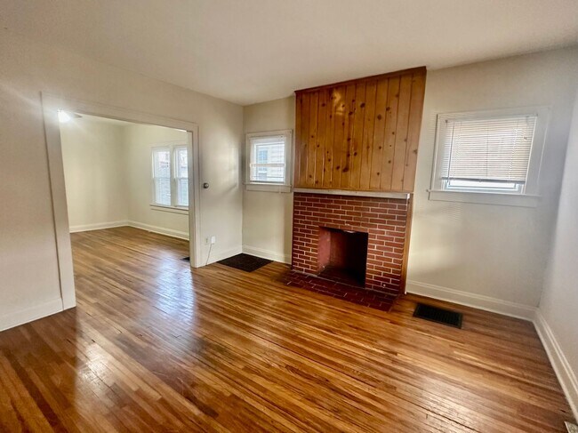 Building Photo - 66 W California Ave