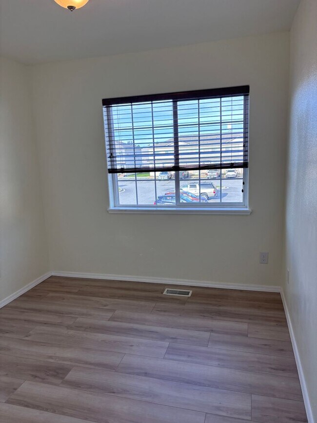 Building Photo - 131 Matthew Paul Way