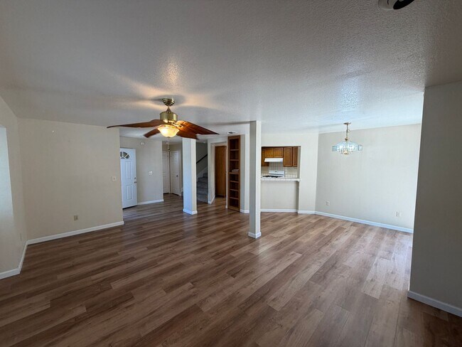 Building Photo - Large Corner Lot