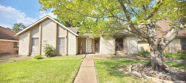 Primary Photo - 14814 Earlswood Dr