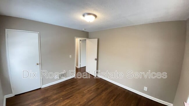 Building Photo - 2390 Harrison Ave