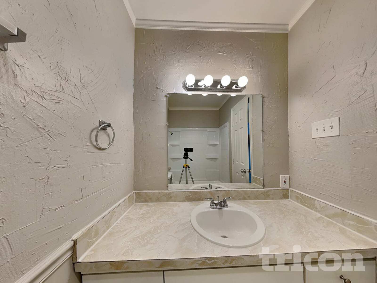 Building Photo - 1142 Shady Glen Circle Richardson TX