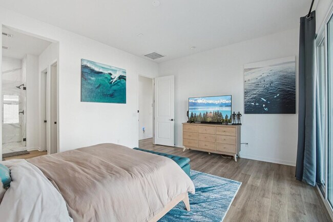 Building Photo - 19770 W Montecito Ave