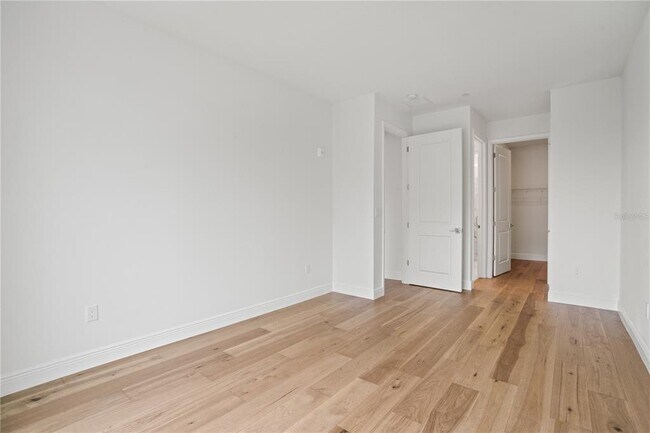 Building Photo - 600 3rd Ave S