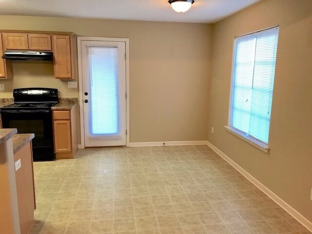 Building Photo - Cordova-Near Houston Leeve-3 bed/2bath