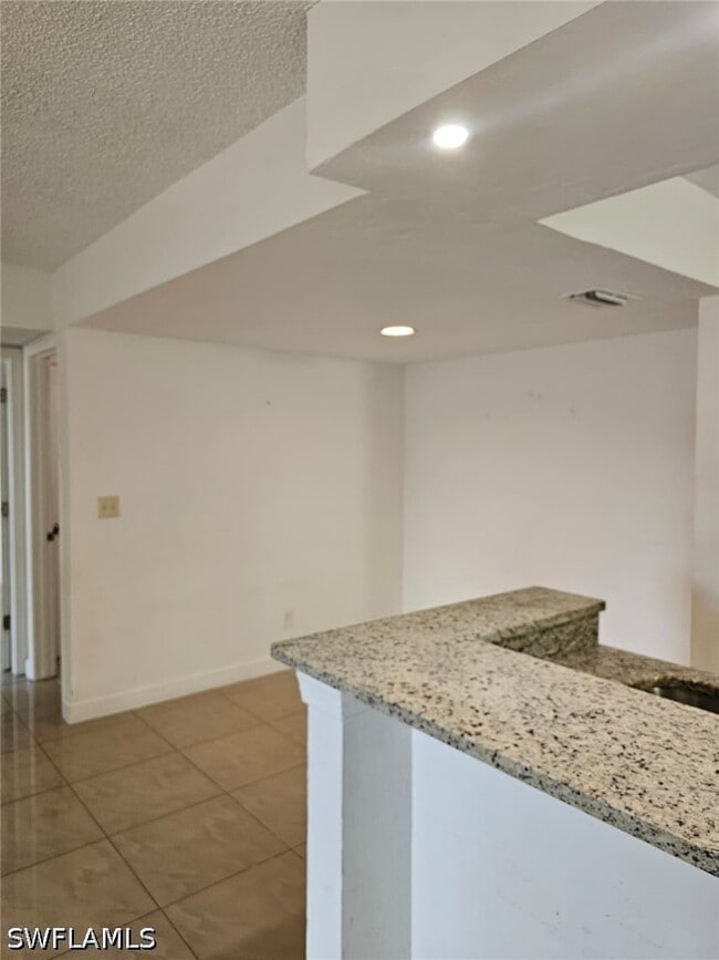 Building Photo - 108 Santa Clara Dr