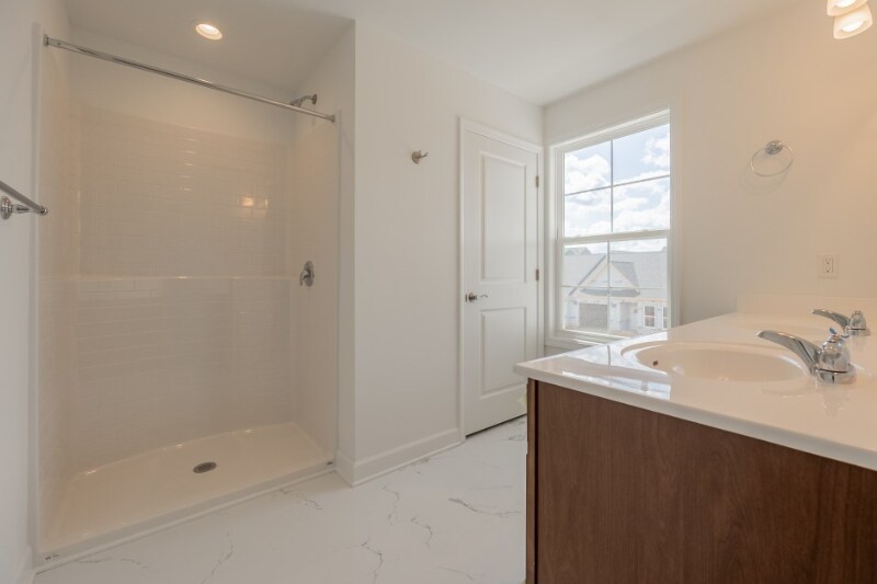 Building Photo - 1041 Balsam Ln