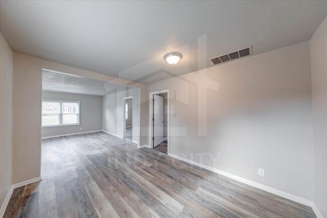 Building Photo - 1625 N Berwick Ave