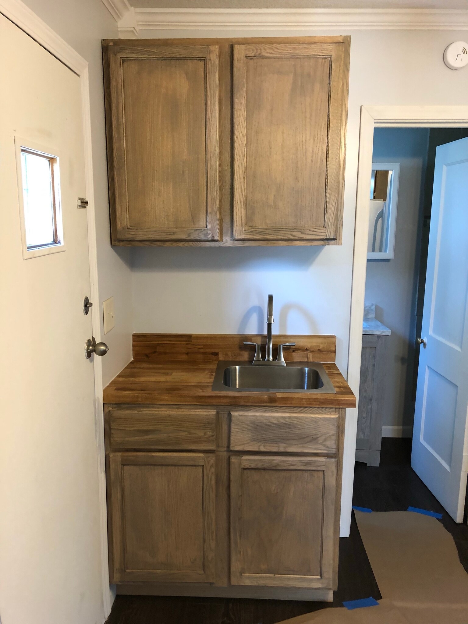Sink and cabinet inside the kitchen - 717 Liberty St