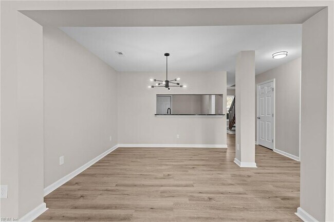 Building Photo - 1619 Slidell Ln