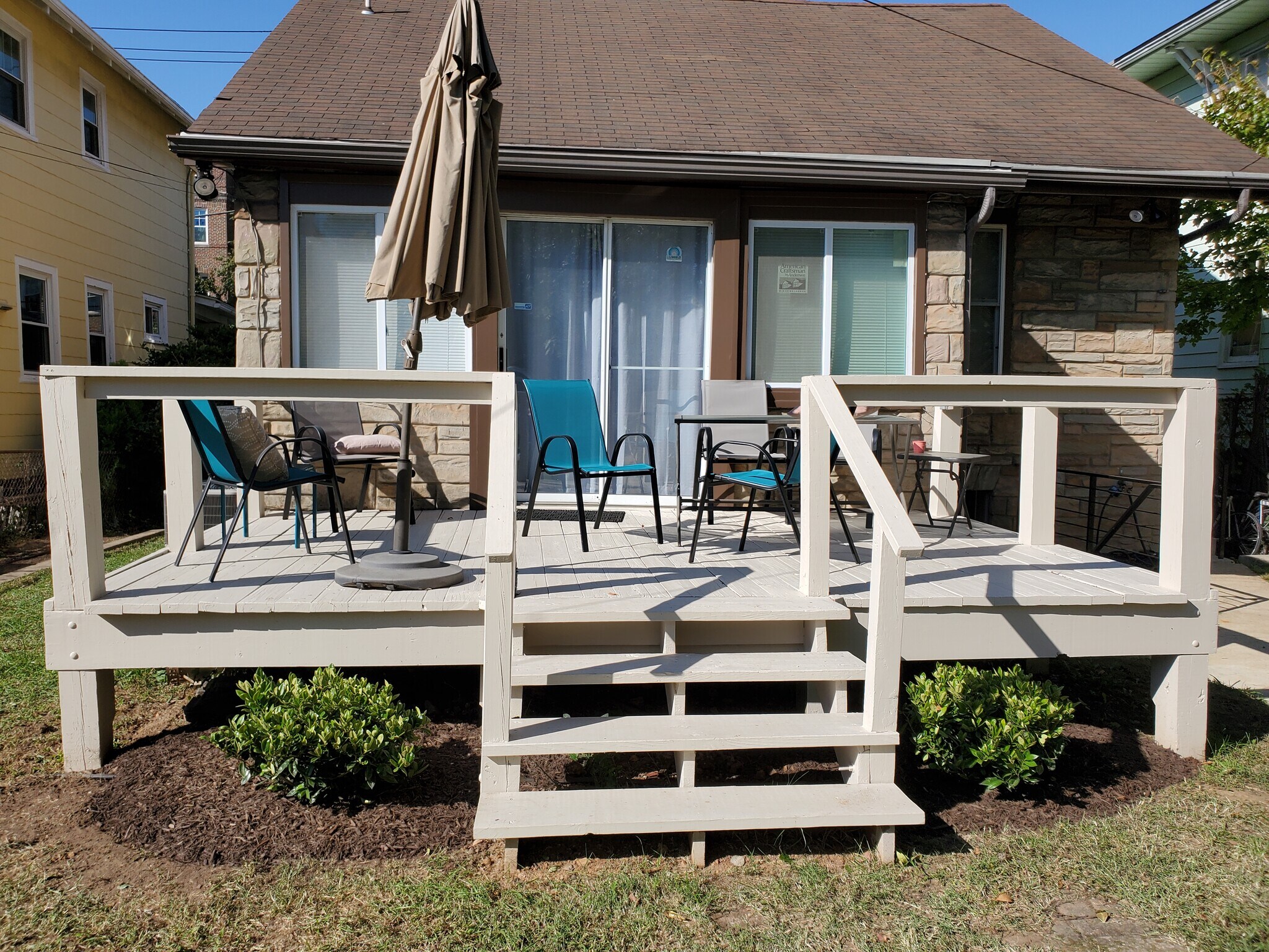 Backyard deck for grilling - 2509 10th St NE