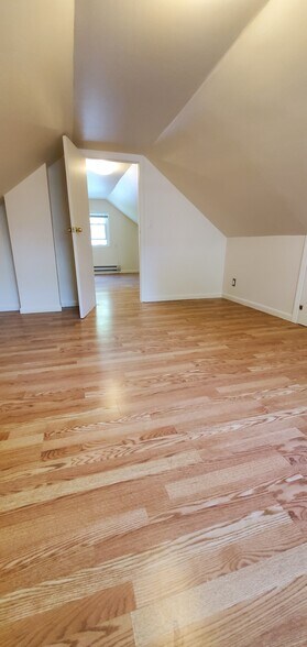 Building Photo - 297 Tom Hunter Rd
