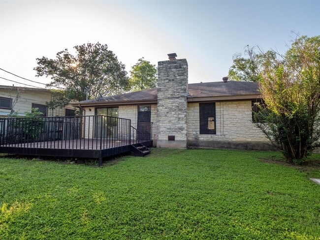 Building Photo - 4804 Broadhill Dr
