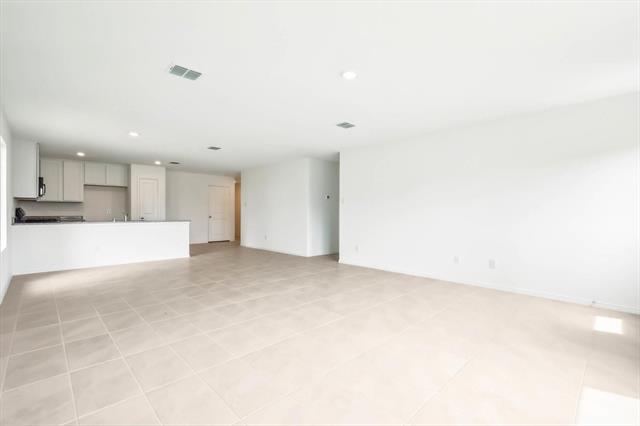 Building Photo - 7725 Skier Dr