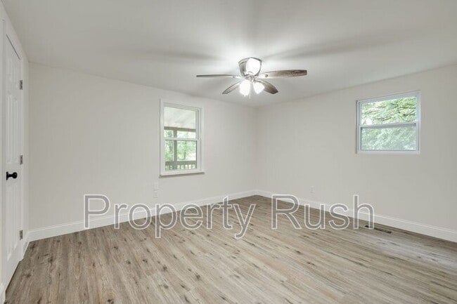 Building Photo - 2670 Salem Valley Rd