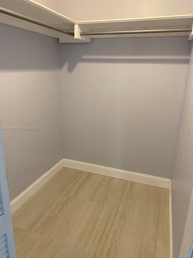 Building Photo - 16891 SW 92nd Ct