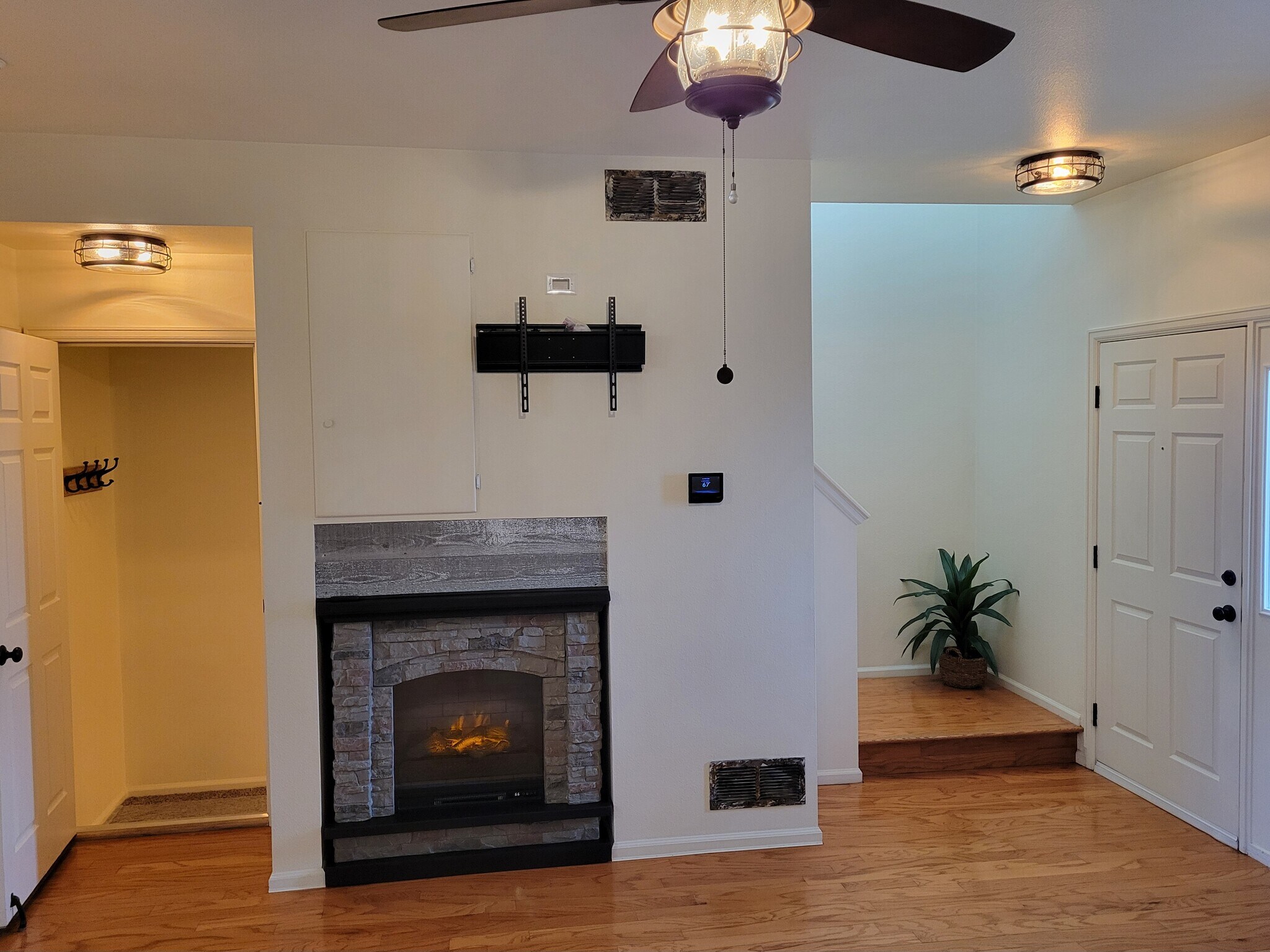 Livingroom - 19238 E Gunnison Cir