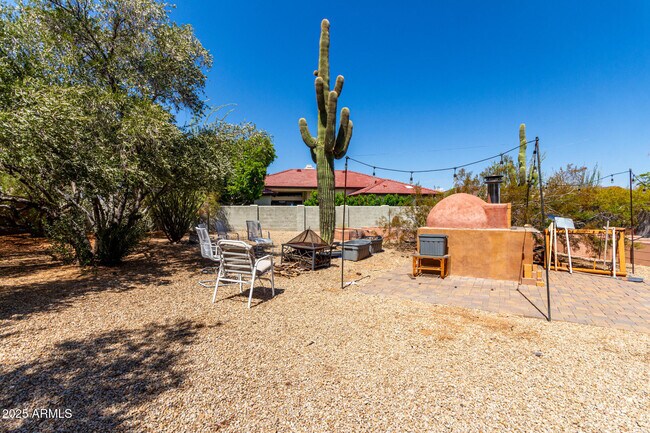 Building Photo - 15604 E Mustang Dr