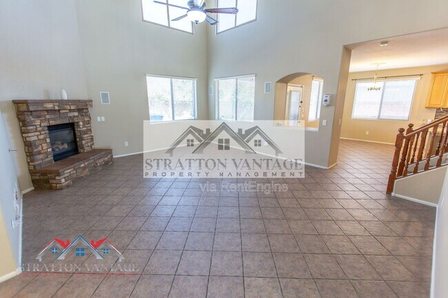 Building Photo - 4808 W Allen St