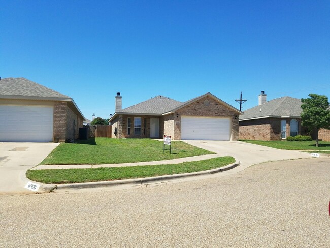 Primary Photo - Cute House in FISD