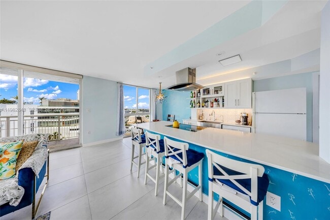 Building Photo - 1688 West Ave