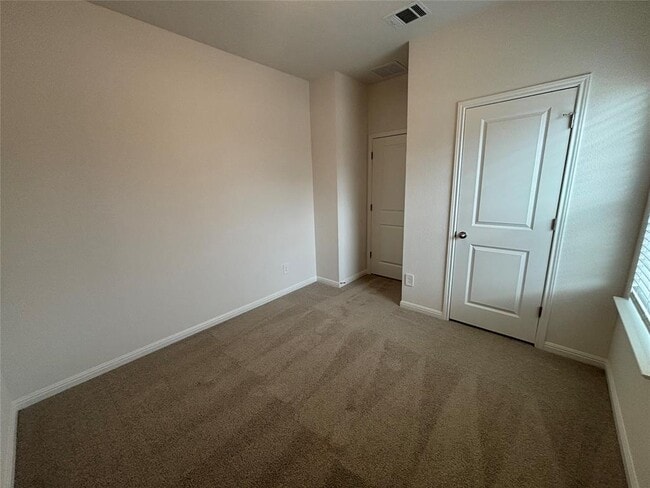 Building Photo - 101 Hannah Trl