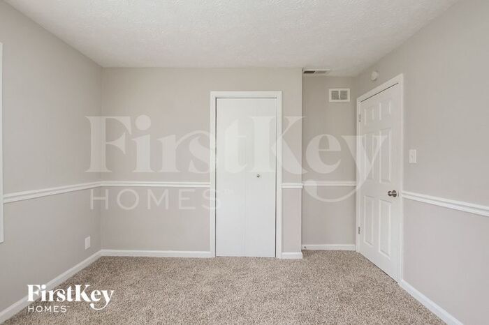 Building Photo - 35 Lauck Ln