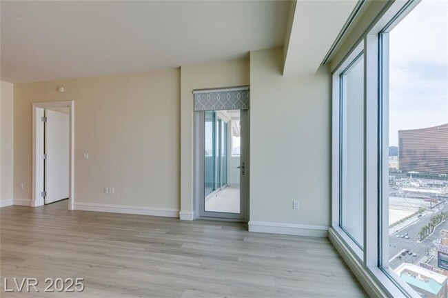 Building Photo - Luxury High-Rise Living at SKY | 29th Floo...