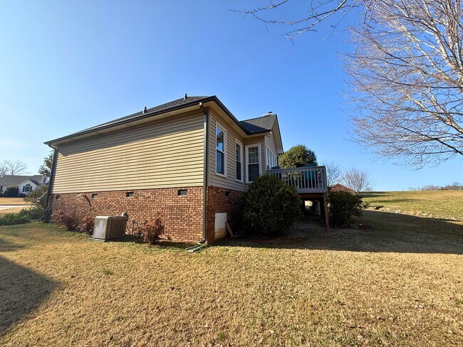 Building Photo - 224 Trotters Ridge Ln