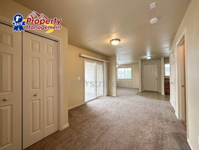 Building Photo - 5936 Ellens Ferry Dr