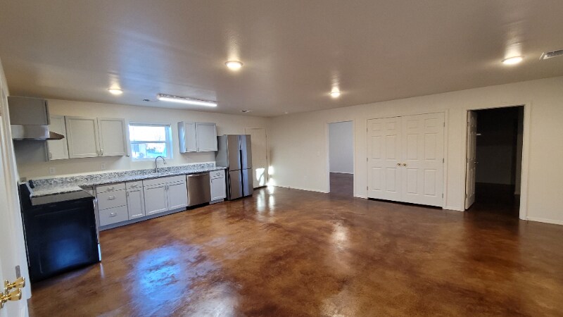 Building Photo - 1902 7th Ave