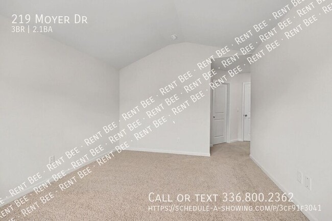 Building Photo - 219 Moyer Dr